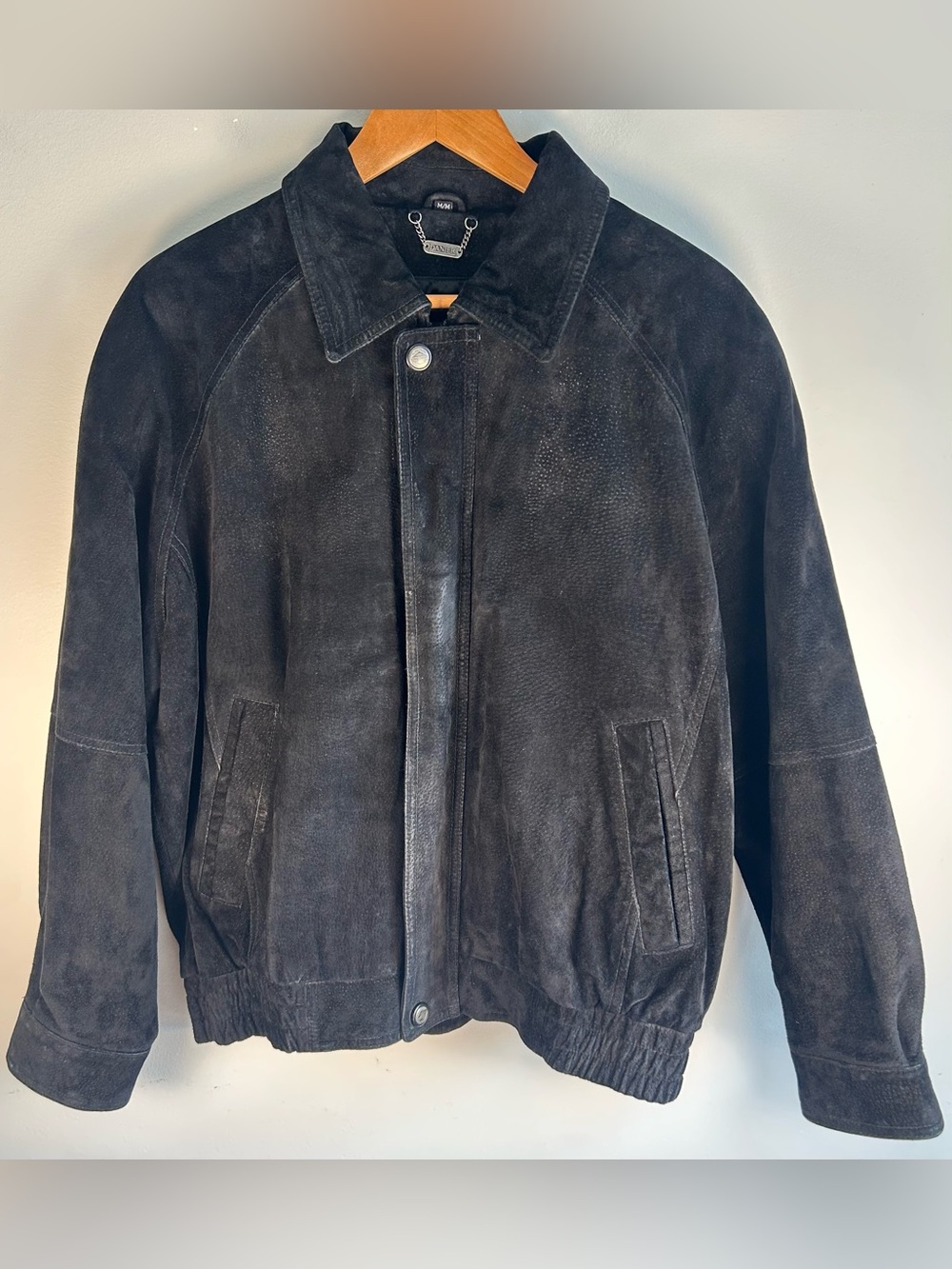 Danier Leather Men’s Suede Jacket Size M Zip Up Genuine Canada Black Bomber EUC - Picture 5 of 16